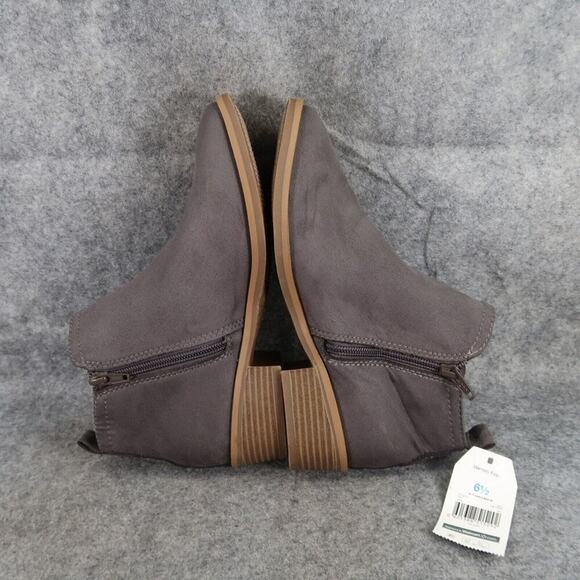 Time and Tru Shoes Womens 6.5 Bootie Fashion Classic Block Heel Memory Foam Grey - Picture 9 of 13